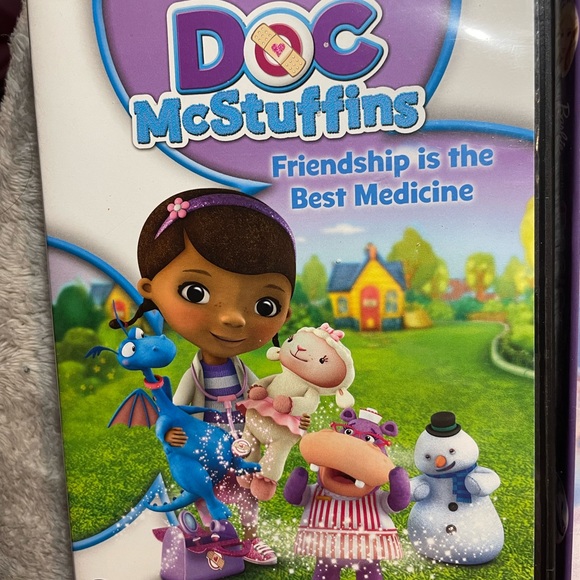 Bundle of Disney movies - Picture 2 of 4